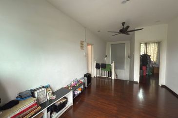 Jalan Austin Heights 2/4