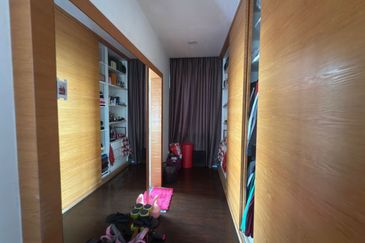 Jalan Austin Heights 2/4