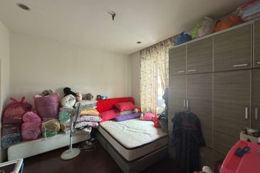 Jalan Austin Heights 2/4