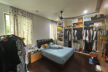 Jalan Austin Heights 2/4