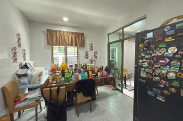 Jalan Austin Heights 2/4