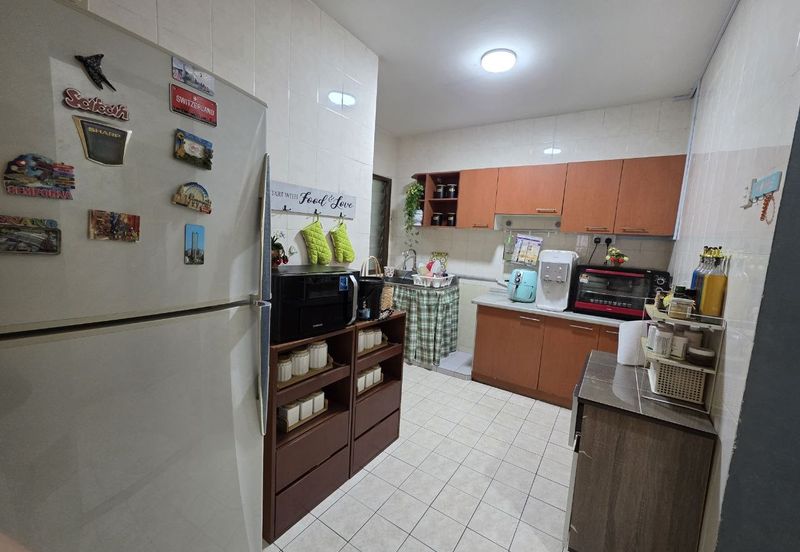 Prima Regency (Kensington Court)