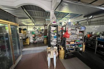 Jalan Bukit Kempas 1/8