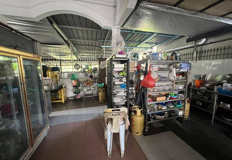 Jalan Bukit Kempas 1/8