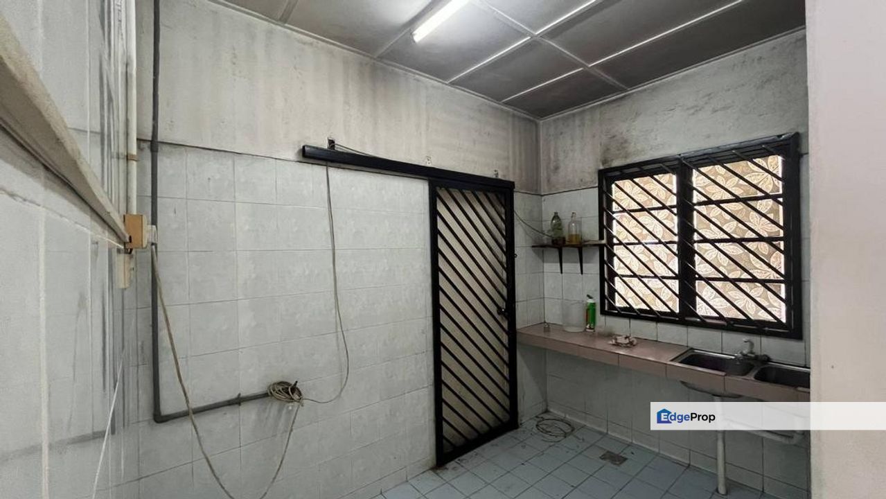 Taman Putri Kulai/Kulai/Indahpura/Senai/Single Storey/Terrace House/RM370K – Freehold Bumi Lot & Confirm Below Market!, Johor, Kulai