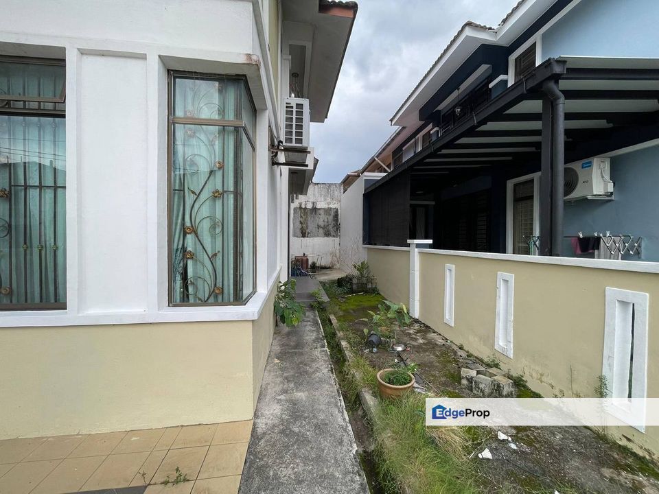 Taman Scientex, Pasir Gudang / 2 Storey Cluster Terrace / 4 Bilik / RM550K – GATED GUARDED + LOT BUMI!, Johor, Pasir Gudang