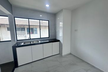 Flat Taman Ungku Tun Aminah