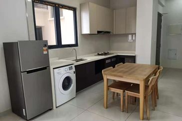 Baypoint @ Country Garden Danga Bay