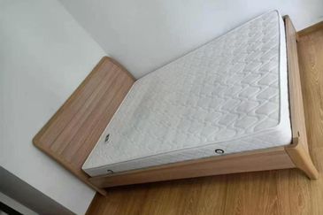 Baypoint @ Country Garden Danga Bay