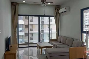 Baypoint @ Country Garden Danga Bay