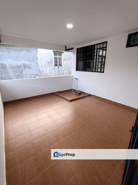 Taman Puteri Wangsa / Ulu Tiram / Tebrau / Johor / Double Storey Terrace End Lot / RM570K – Full Loan + Cashback RM25K , Johor, Ulu Tiram