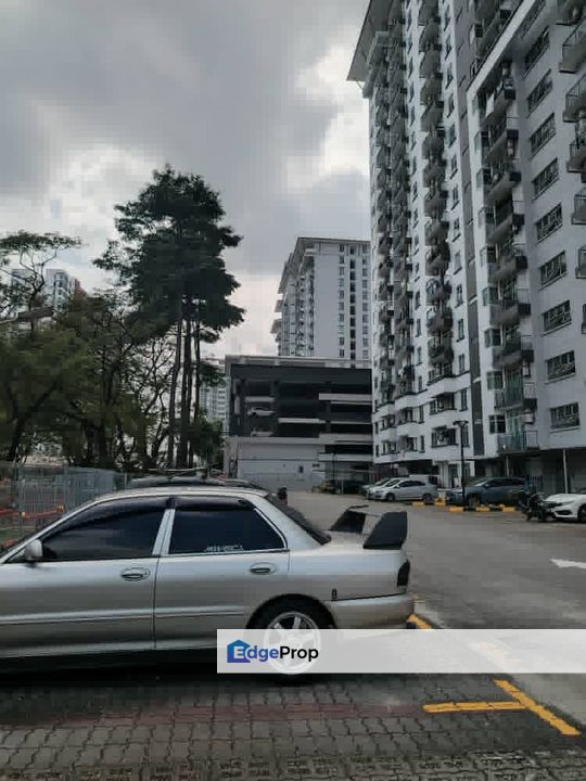 Austin Perdana / Taman Mount Austin / Taman Daya / Taman Desa Tebrau / Johor Bahru / Lake View Apartment / RM335K – Renovated + Freehold Bumi, Johor, Johor Bahru