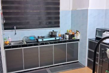 Flat Taman Ungku Tun Aminah