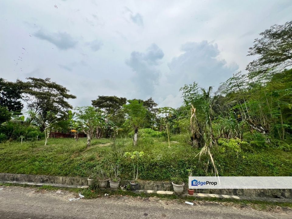 Senai / Taman Senai Utama / Kulai / Johor Bahru / Single Storey Terrace House / RM458K – Fully Extended, Facing South!, Johor, Senai