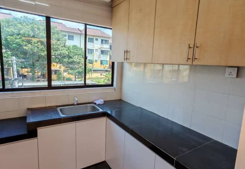 Flat Bandar Selesa Jaya