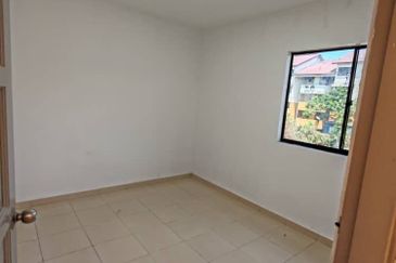 Flat Bandar Selesa Jaya