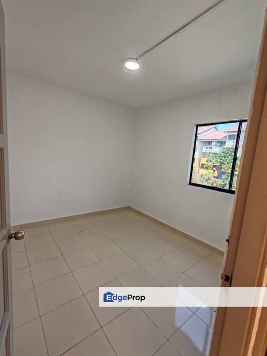 Bandar Selesa Jaya / Skudai / Johor Bahru / Flat / RM170k – Fully Renovated Unit!, Johor, Skudai