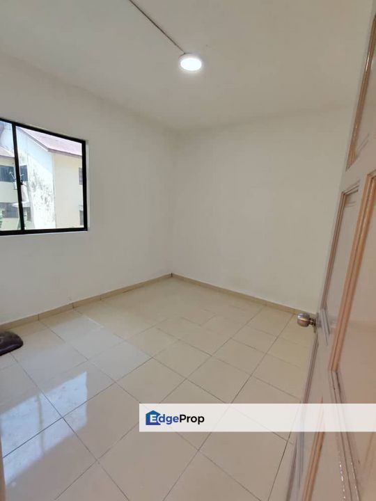 Bandar Selesa Jaya / Skudai / Johor Bahru / Flat / RM170k – Fully Renovated Unit!, Johor, Skudai