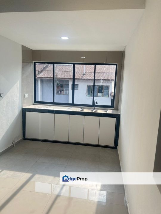 Bandar Selesa Jaya / Skudai / Perling / Johor Bahru / Low Cost Flat / RM158k – Fully Renovated Cantik!, Johor, Skudai