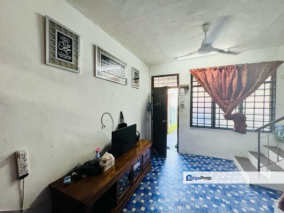 Taman Puteri Wangsa / Desa Tebrau / Desa Cemerlang / Johor Bahru / Double Storey Low-Cost Medium / RM348K – Freehold + Murah , Johor, Ulu Tiram