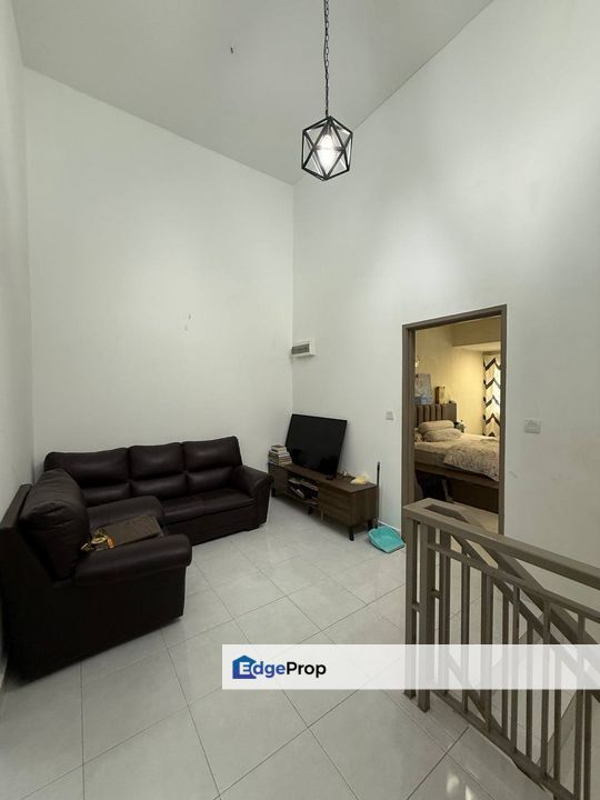 Jalan Ulu Tiram , Bandar Tiram / Double Storey Terrace / For Sale / Reno, Freehold & Partly Furnished, Johor, Ulu Tiram