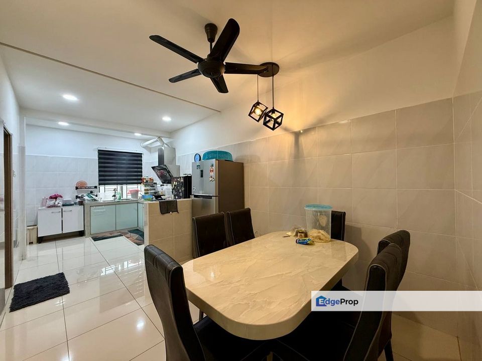 Jalan Ulu Tiram , Bandar Tiram / Double Storey Terrace / For Sale / Reno, Freehold & Partly Furnished, Johor, Ulu Tiram