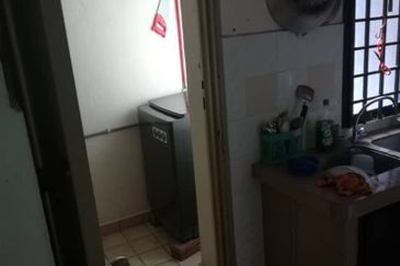 Sri Impian Apartment, Larkin Perdana