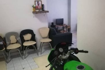 Sri Impian Apartment, Larkin Perdana