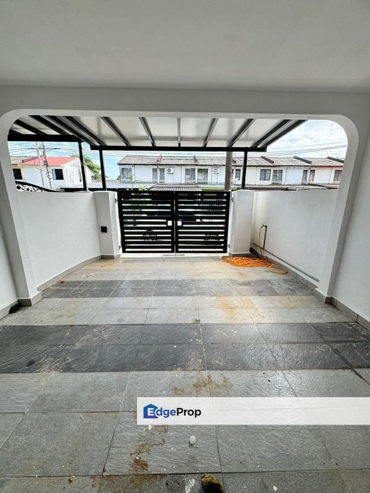 Pasir Gudang / Double Storey Low Cost / RM318k – PRICE REDUCED!, Johor, Pasir Gudang