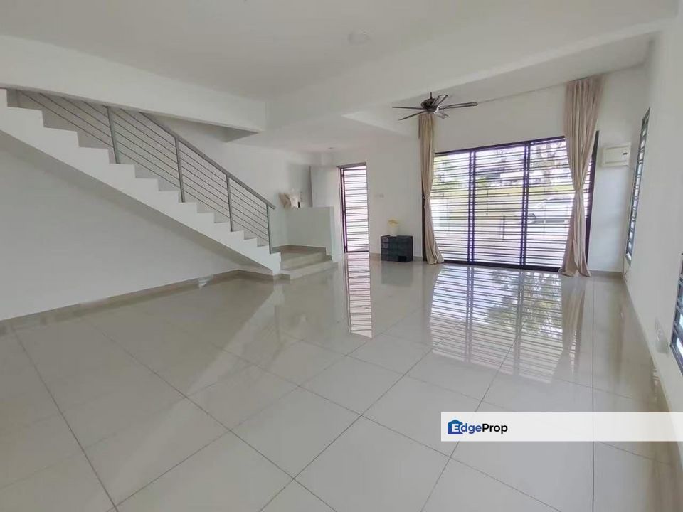 Bandar Indahpura Kulai / Johor / Double Storey Terrace Endlot / RM868K – Extra 8ft Land + Near JPO!, Johor, Kulai