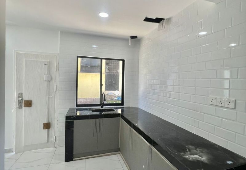 Jalan Mutiara Emas 2