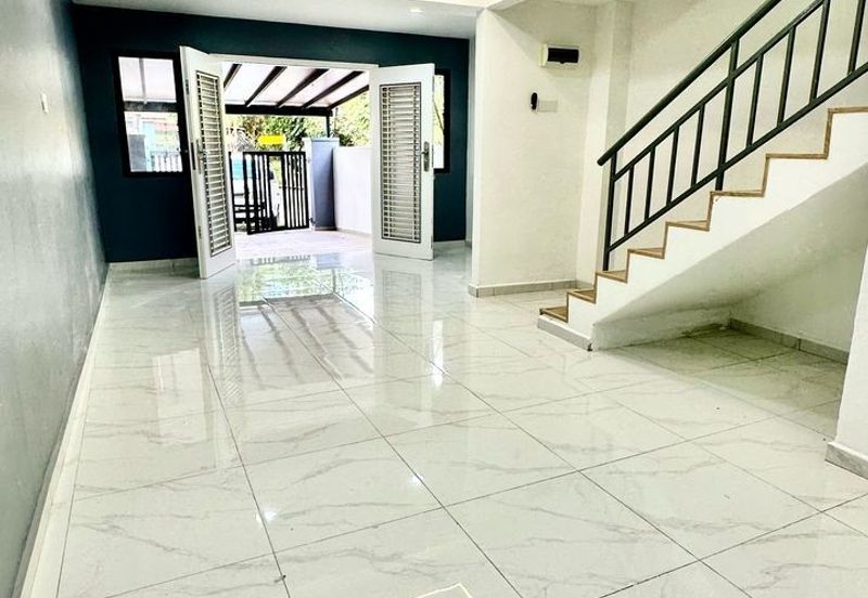 Jalan Mutiara Emas 2