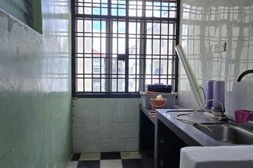 Rumah Pangsa Permas Jaya