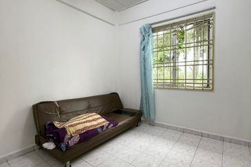 Apartment Seri Intan, Bandar Seri Alam