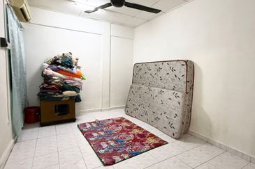 Apartment Seri Intan, Bandar Seri Alam