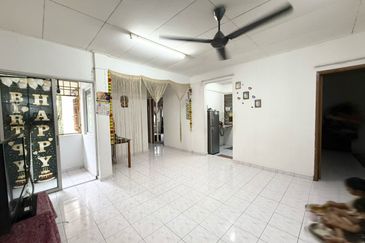 Apartment Seri Intan, Bandar Seri Alam