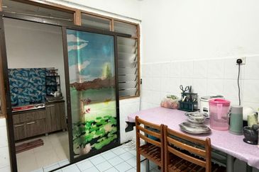 Apartment Seri Intan, Bandar Seri Alam