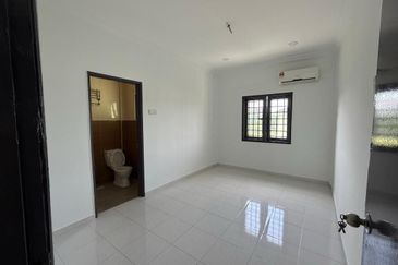 Lily & Jasmine Apartment