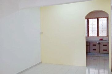 Flat Taman Ungku Tun Aminah