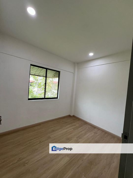 Tiara Apartment Nusaria, Gelang Patah / Low Cost Flat For Sale / Fully Renovated, Johor, Gelang Patah