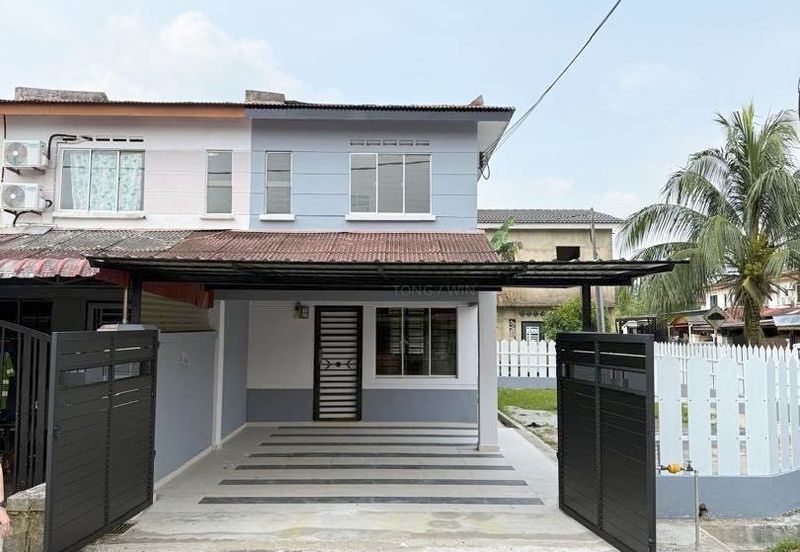 Taman Tanjung Puteri Resort