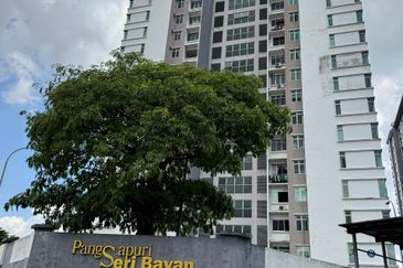 Eastbay Luxury Apartment