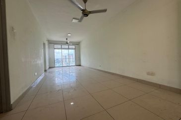 Eastbay Luxury Apartment