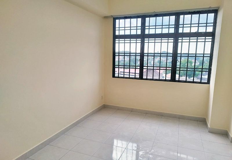 Aloha Tower Condominium