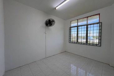 Summer Park Townhouse (Pangsapuri Alam Jaya), Bandar Baru Seri Alam