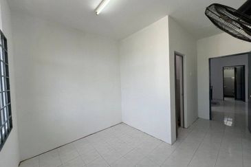 Summer Park Townhouse (Pangsapuri Alam Jaya), Bandar Baru Seri Alam