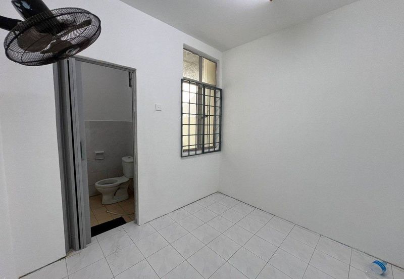 Summer Park Townhouse (Pangsapuri Alam Jaya), Bandar Baru Seri Alam