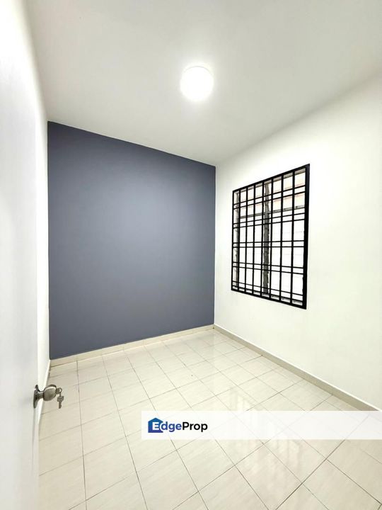 Taman Bukit Dahlia (Pasir Gudang) / Double Storey Terrace / RM470K – Freshly Renovated + Price Drop, Johor, Pasir Gudang
