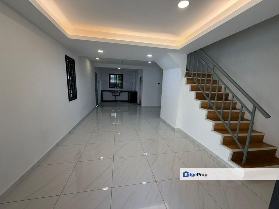 Skudai Baru (Tun Aminah) / Skudai / Johor Bahru / Johor / Double Storey Low Cost Endlot / RM468K – Fully Renovated + Extra Land, Johor, Skudai