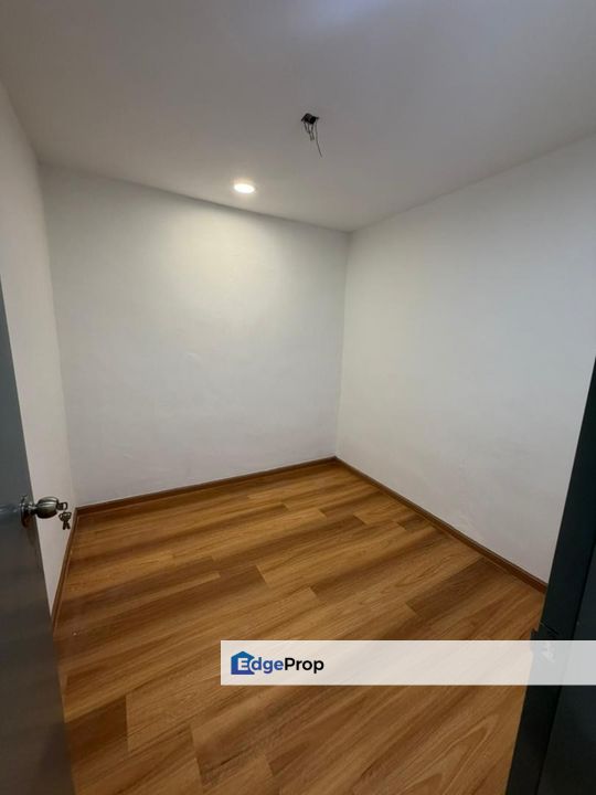 Skudai Baru (Tun Aminah) / Skudai / Johor Bahru / Johor / Double Storey Low Cost Endlot / RM468K – Fully Renovated + Extra Land, Johor, Skudai